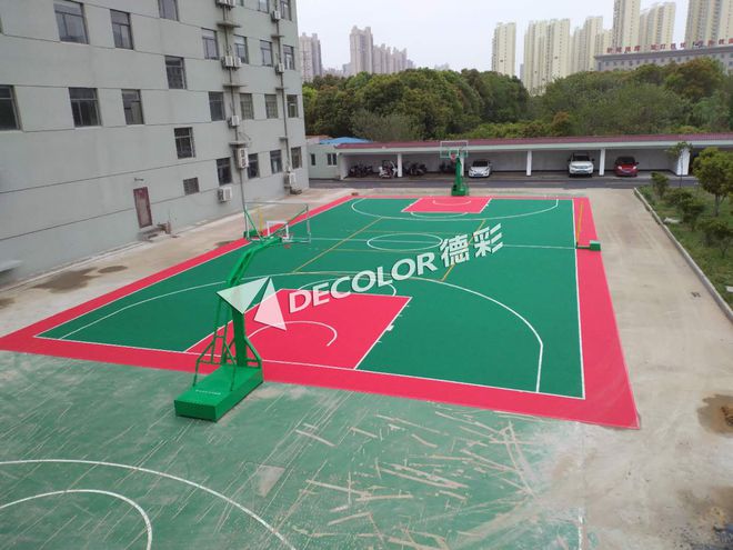 重庆篮球场悬浮地板怎么铺装才好看？(图1)